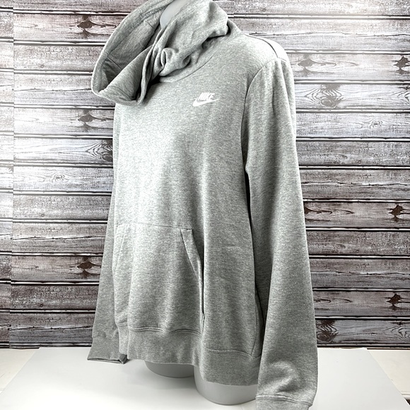 Nike womens sweater size M - Picture 3 of 5